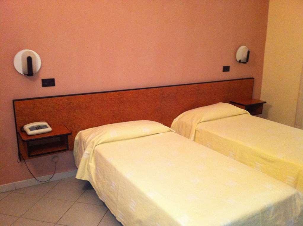 Hotel Scigliano Rossano Δωμάτιο φωτογραφία